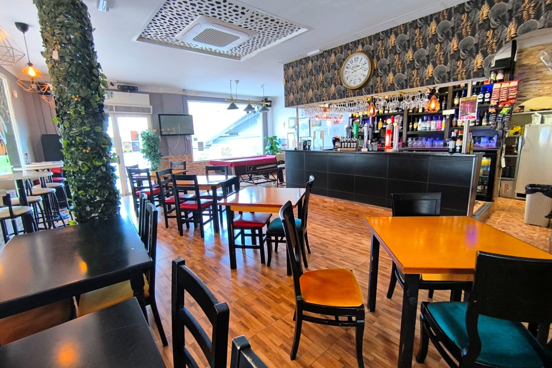 Sale - Commercial - Villamartín