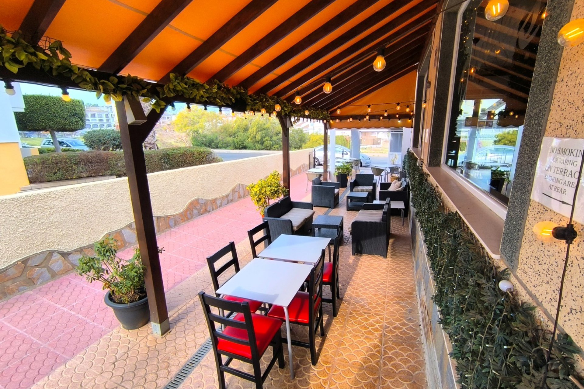 Sale - Commercial - Villamartín