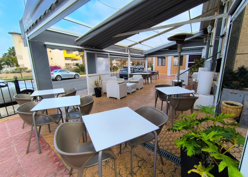 Sale - Commercial - Villamartín