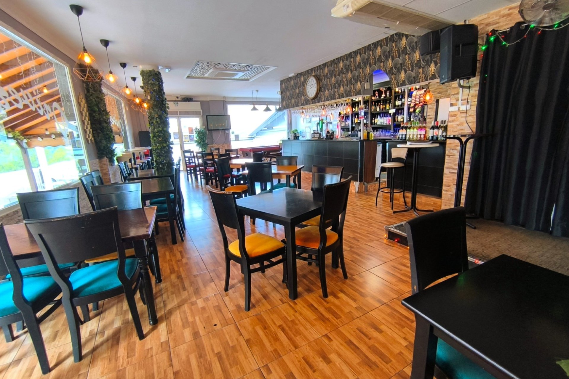 Sale - Commercial - Villamartín