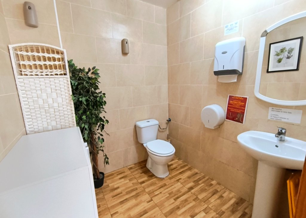 Sale - Commercial - Villamartín