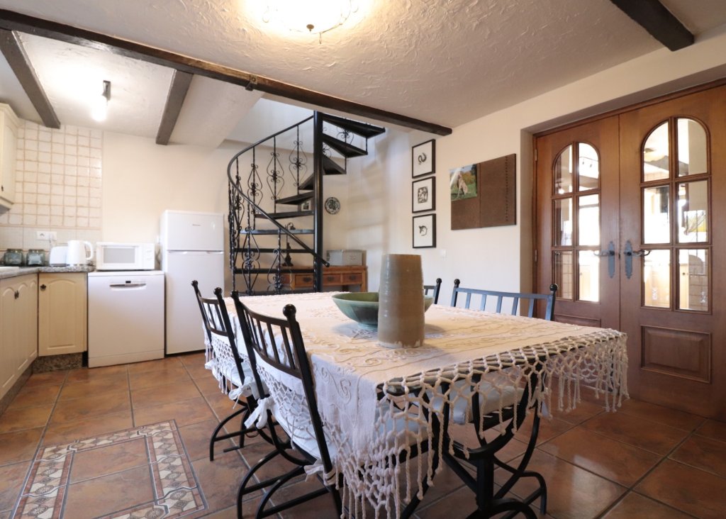 Sale - Finca / Country Property - Albatera - Albatera - Country