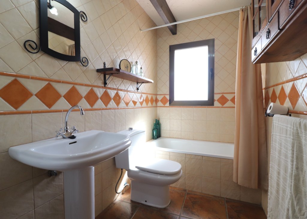 Sale - Finca / Country Property - Albatera - Albatera - Country
