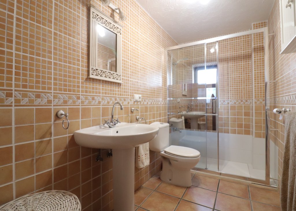 Sale - Finca / Country Property - Albatera - Albatera - Country