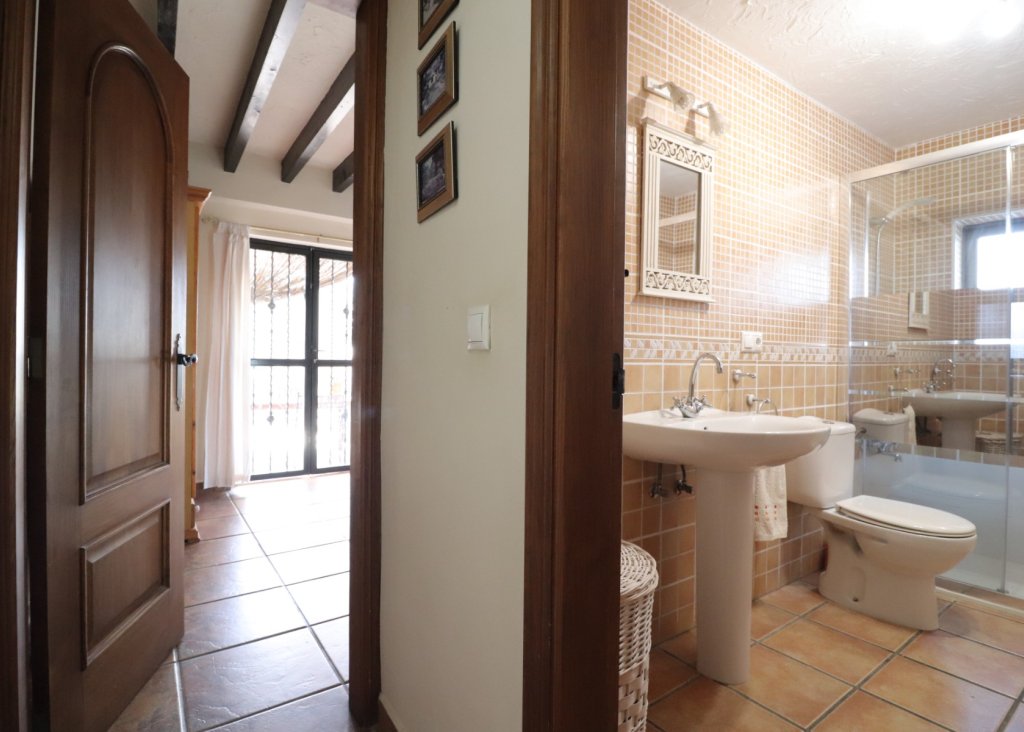 Sale - Finca / Country Property - Albatera - Albatera - Country