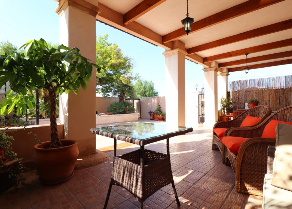 Sale - Finca / Country Property - Albatera - Albatera - Country
