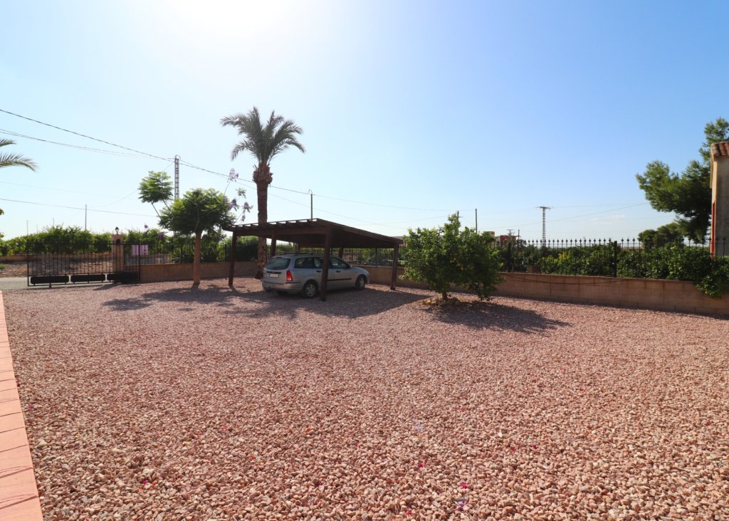 Sale - Finca / Country Property - Albatera - Albatera - Country