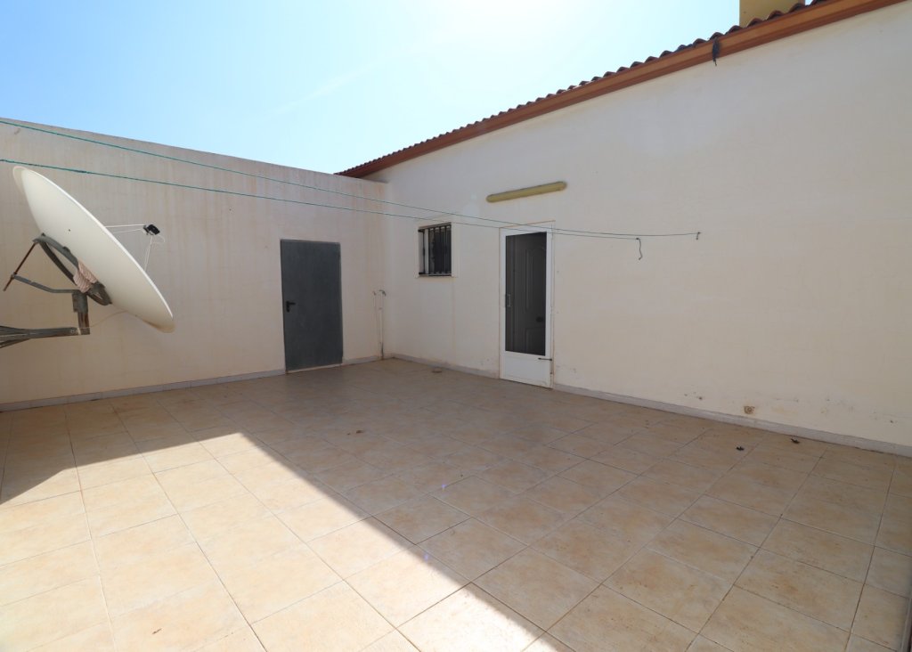 Sale - Finca / Country Property - Albatera - Albatera - Country