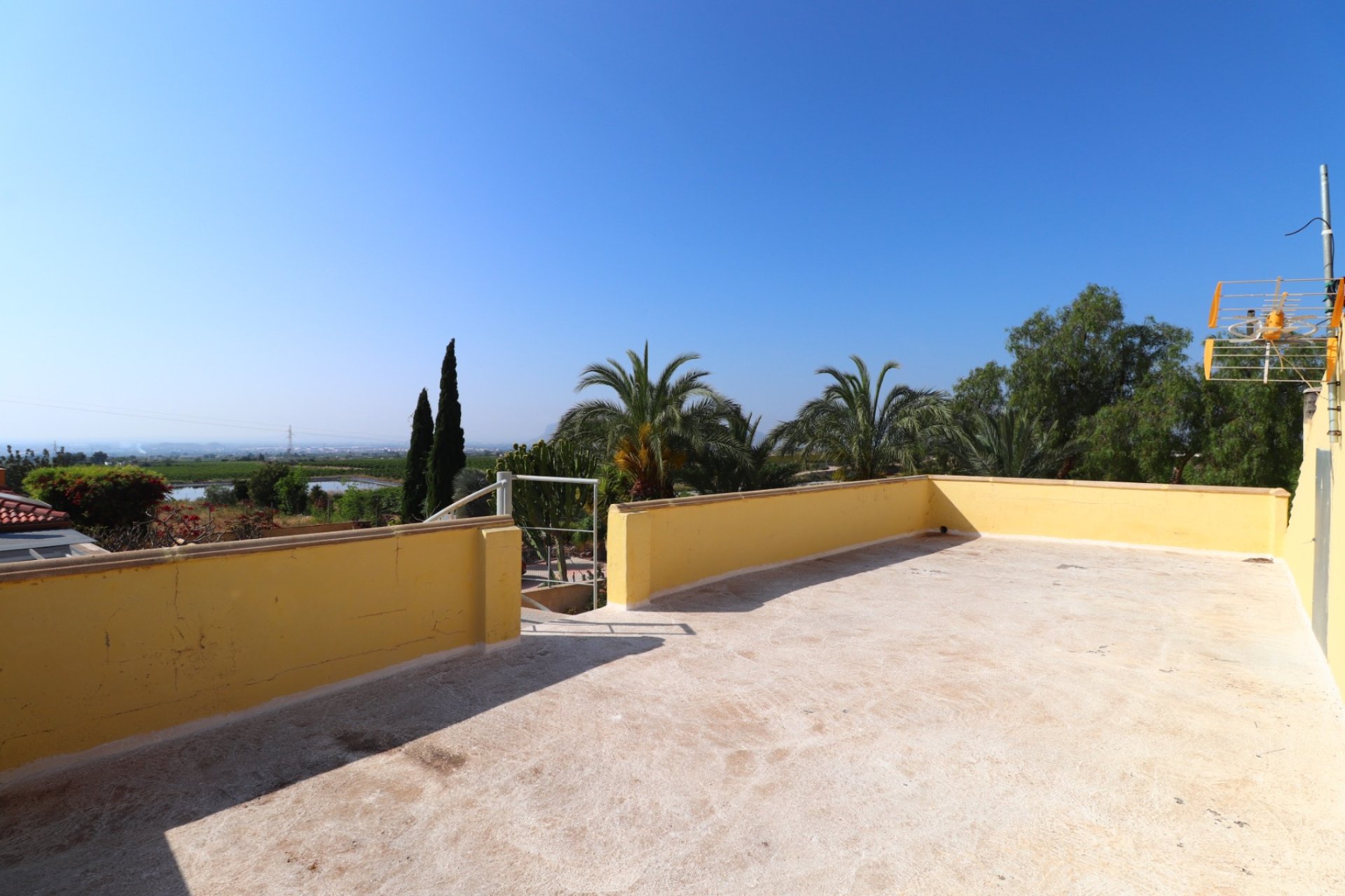 Sale - Finca / Country Property - Albatera - Albatera - Country
