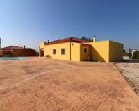 Sale - Finca / Country Property - Albatera - Albatera - Country