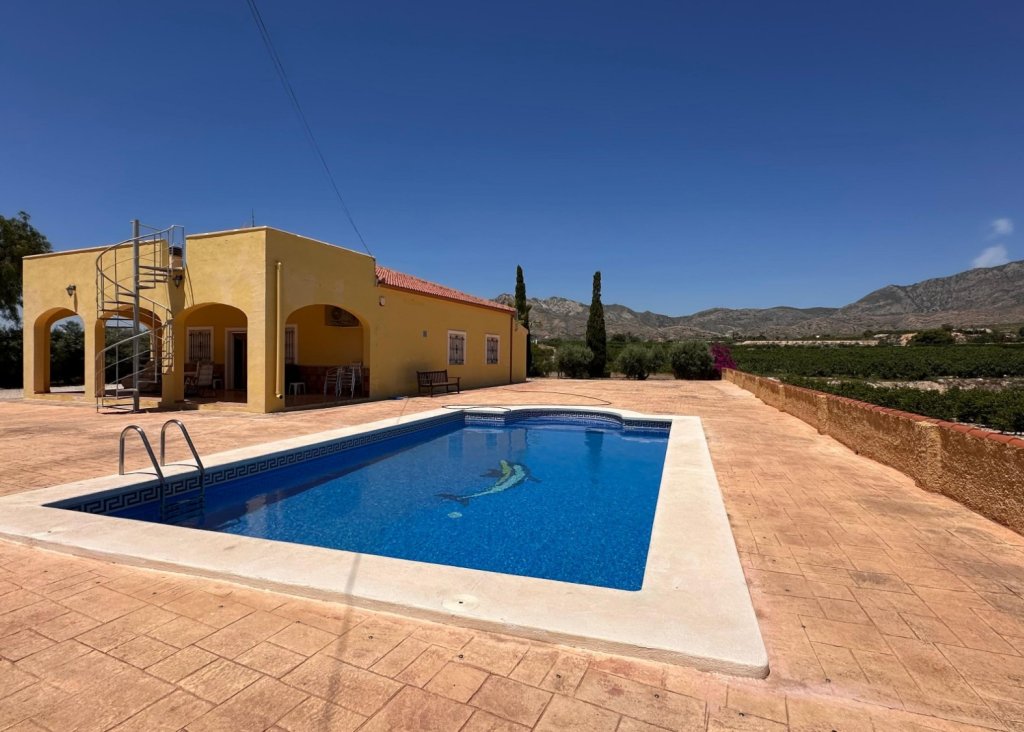 Sale - Finca / Country Property - Albatera - Albatera - Country
