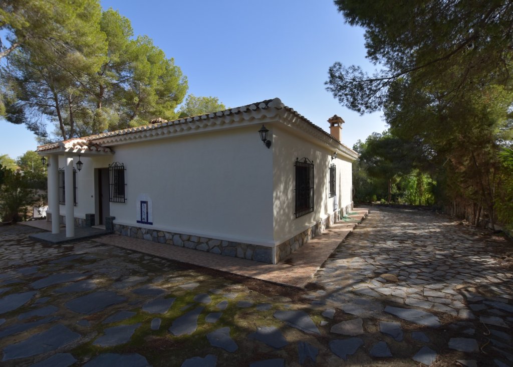 Sale - Finca / Country Property - Algorfa - Montemar