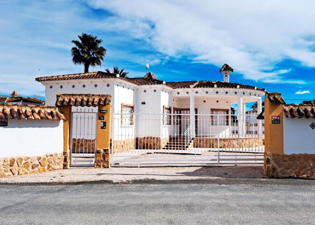 Sale - Finca / Country Property - Catral - Catral - Country