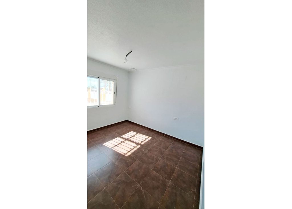 Sale - Finca / Country Property - Catral - Catral - Country