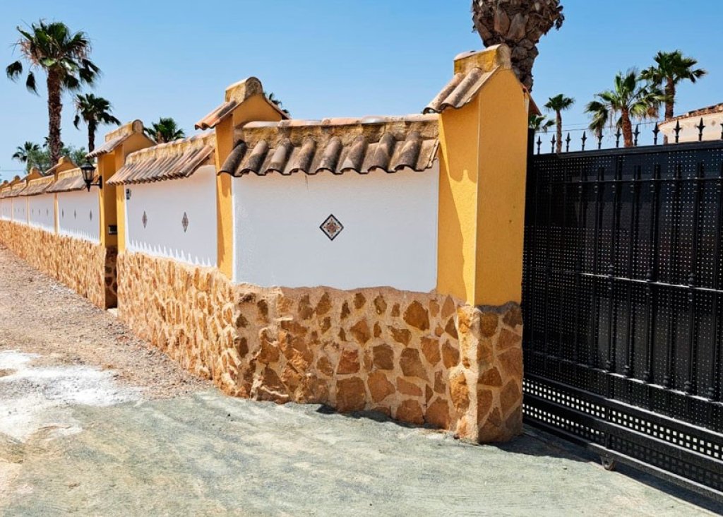 Sale - Finca / Country Property - Catral - Catral - Country