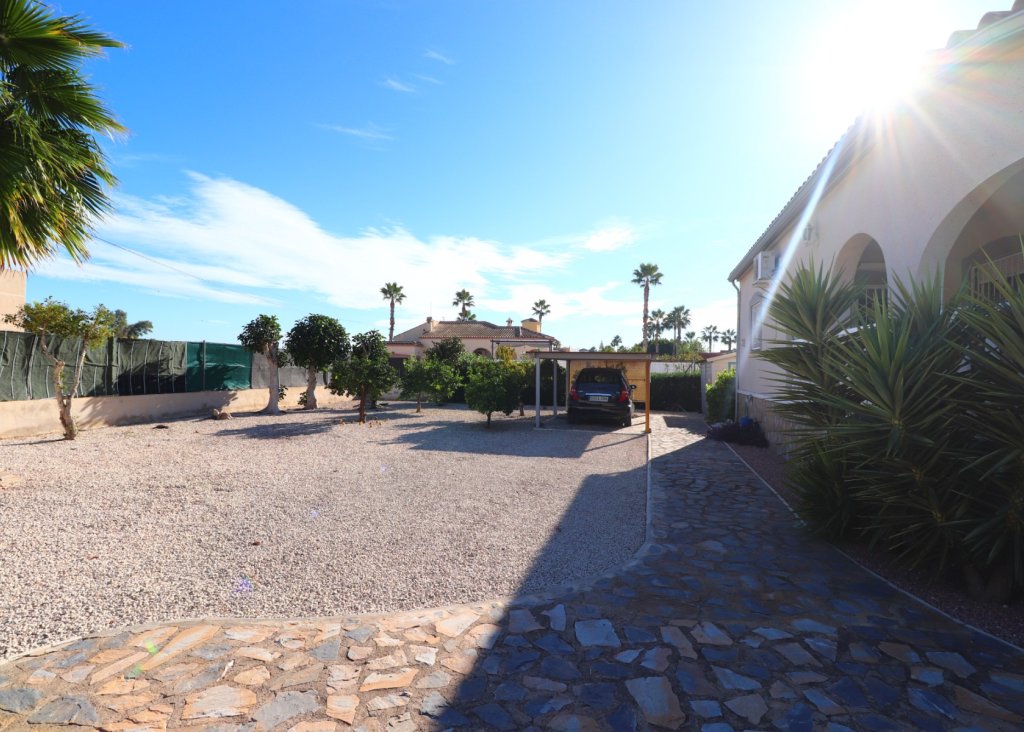 Sale - Finca / Country Property - Catral - Catral - Country