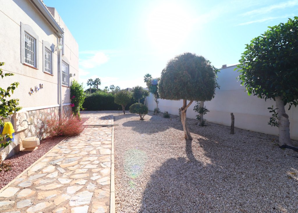 Sale - Finca / Country Property - Catral - Catral - Country