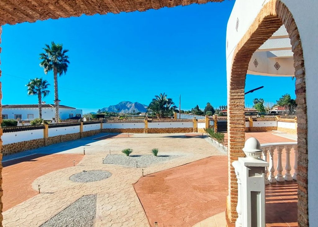 Sale - Finca / Country Property - Catral - Catral - Country