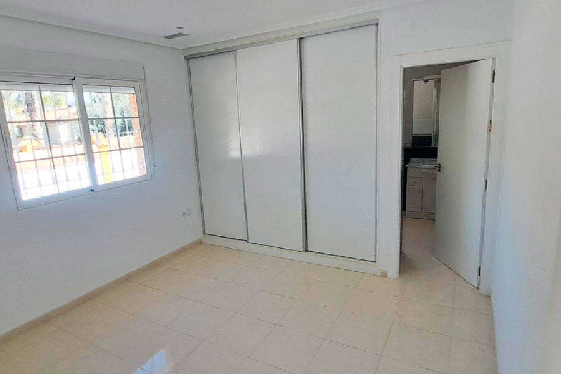 Sale - Finca / Country Property - Catral - Catral - Country