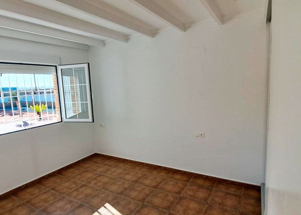 Sale - Finca / Country Property - Catral - Catral - Country