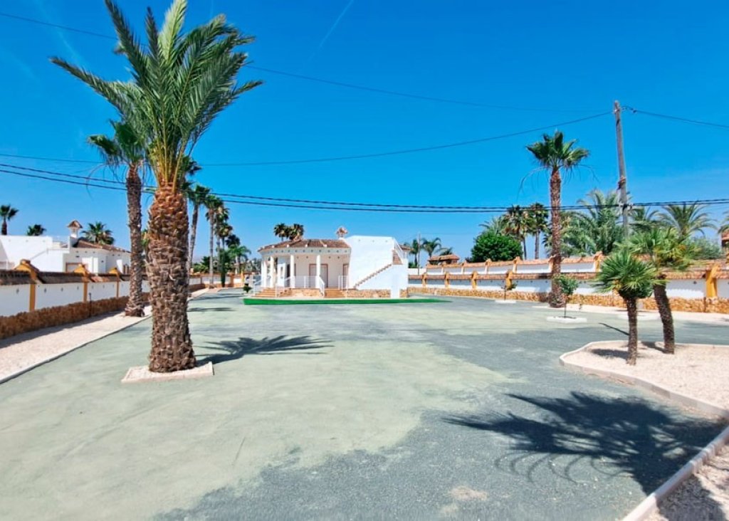 Sale - Finca / Country Property - Catral - Catral - Country