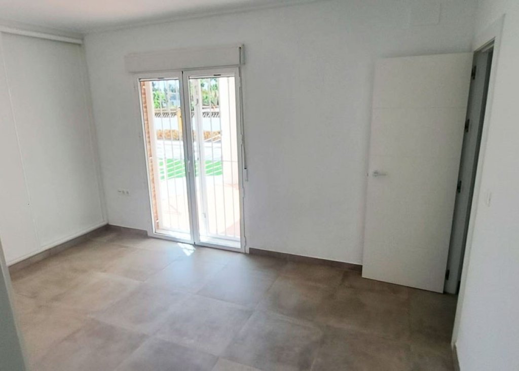 Sale - Finca / Country Property - Catral - Catral - Country