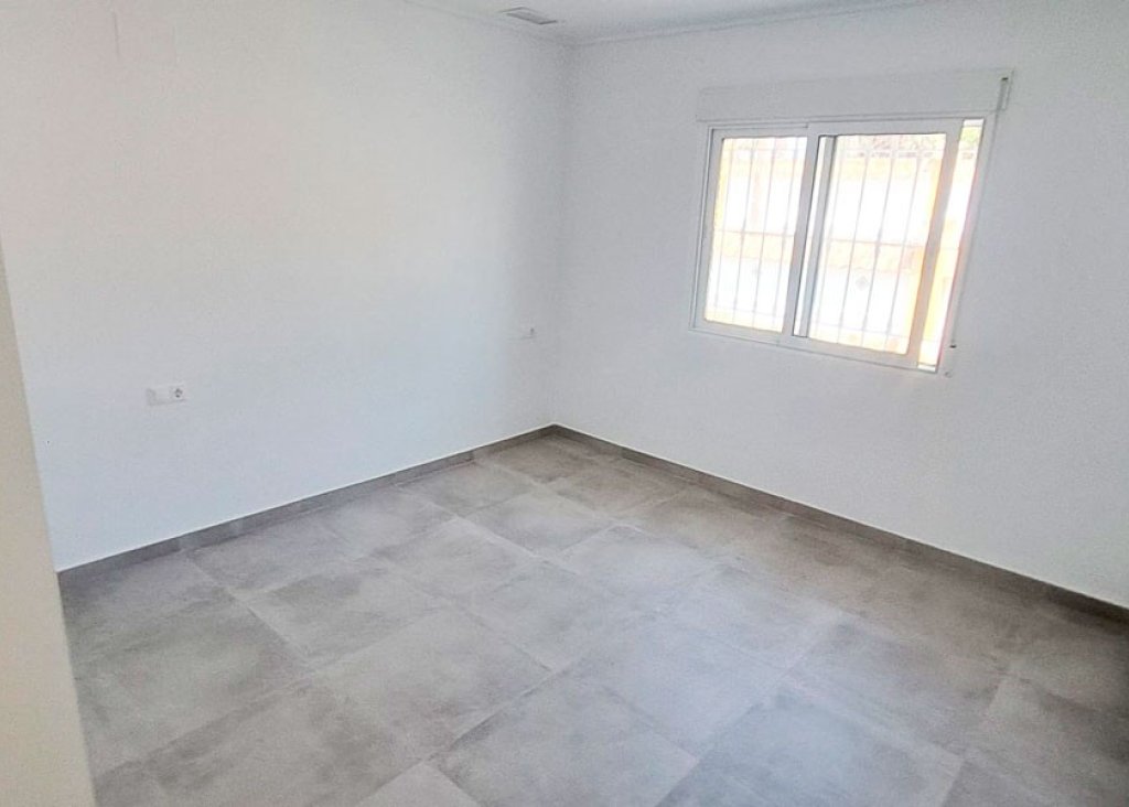 Sale - Finca / Country Property - Catral - Catral - Country