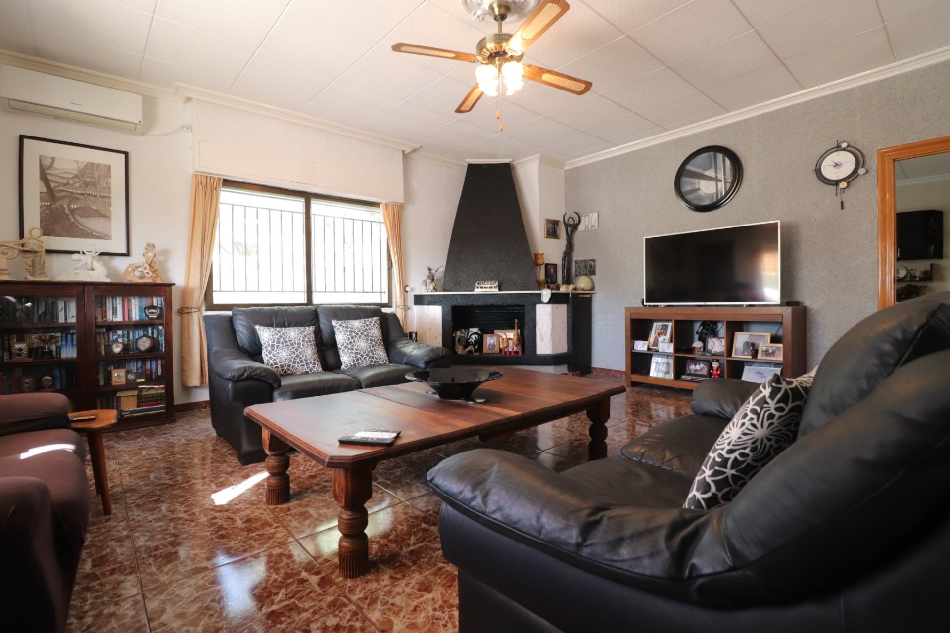 Sale - Finca / Country Property - Crevillente - Crevillente - Country