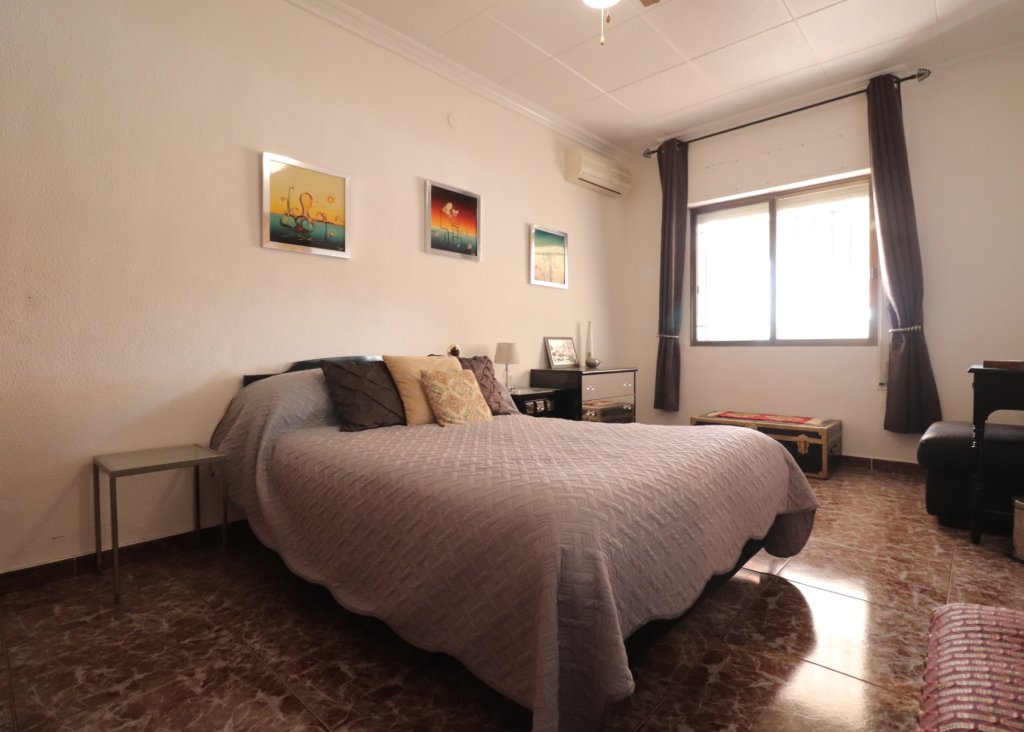 Sale - Finca / Country Property - Crevillente - Crevillente - Country