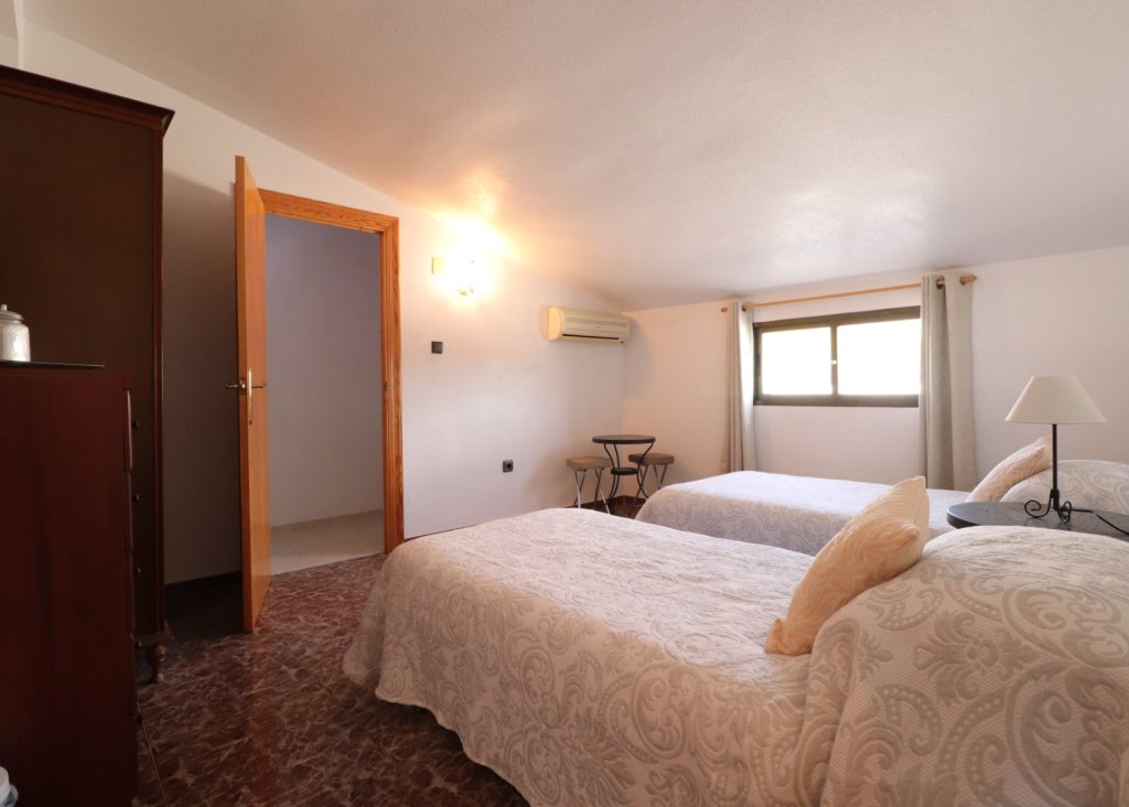 Sale - Finca / Country Property - Crevillente - Crevillente - Country