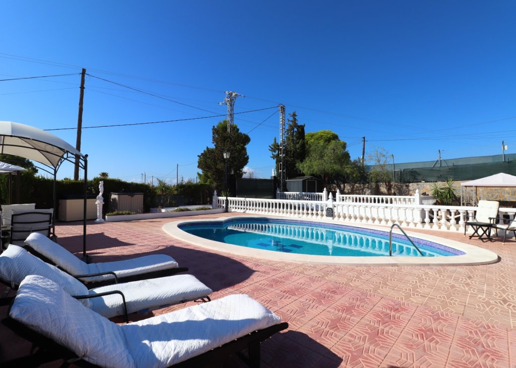 Sale - Finca / Country Property - Crevillente - Crevillente - Country