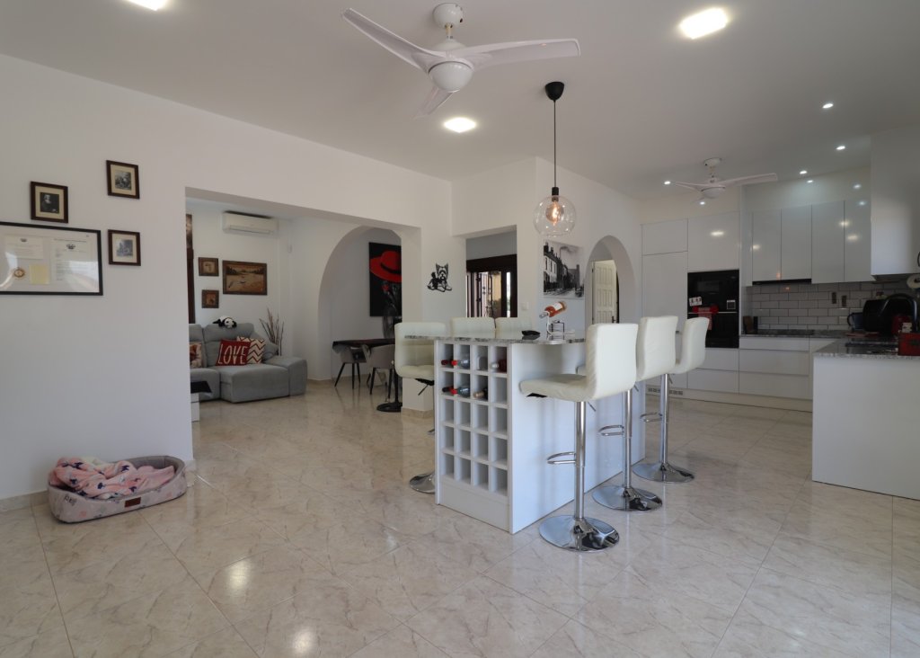 Sale - Finca / Country Property - Daya Vieja - Daya Vieja - Country
