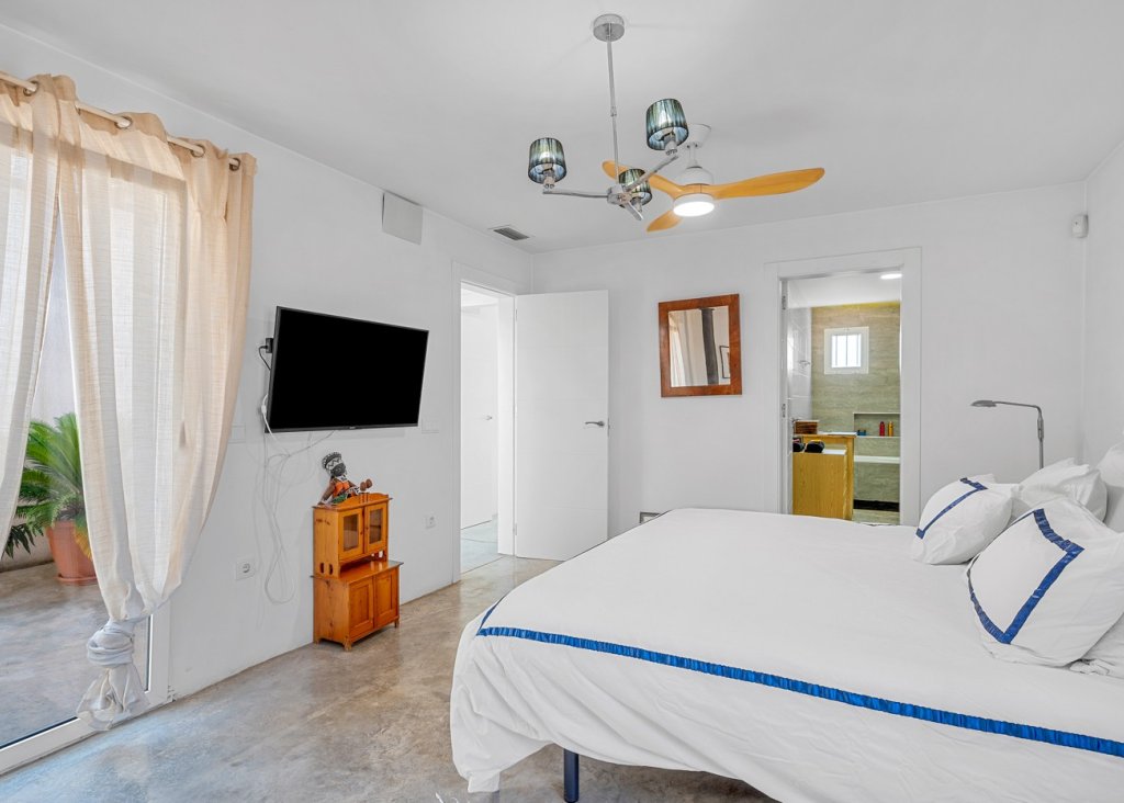 Sale - Finca / Country Property - Elche/Elx - Elche