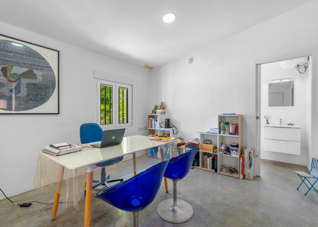 Sale - Finca / Country Property - Elche/Elx - Elche