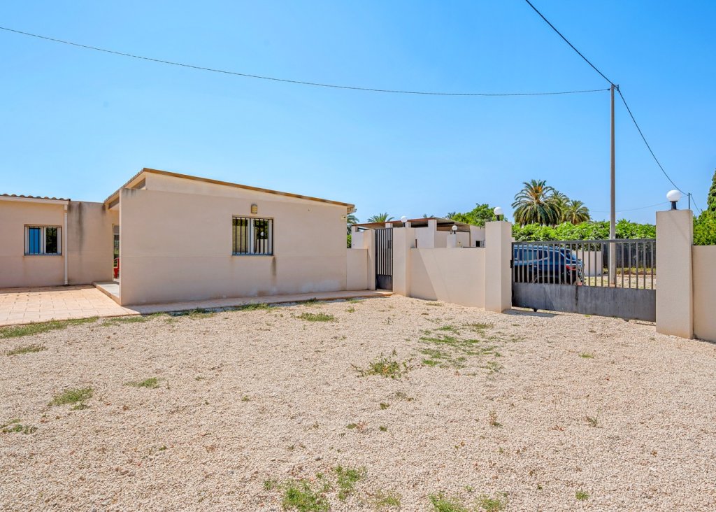 Sale - Finca / Country Property - Elche/Elx - Elche