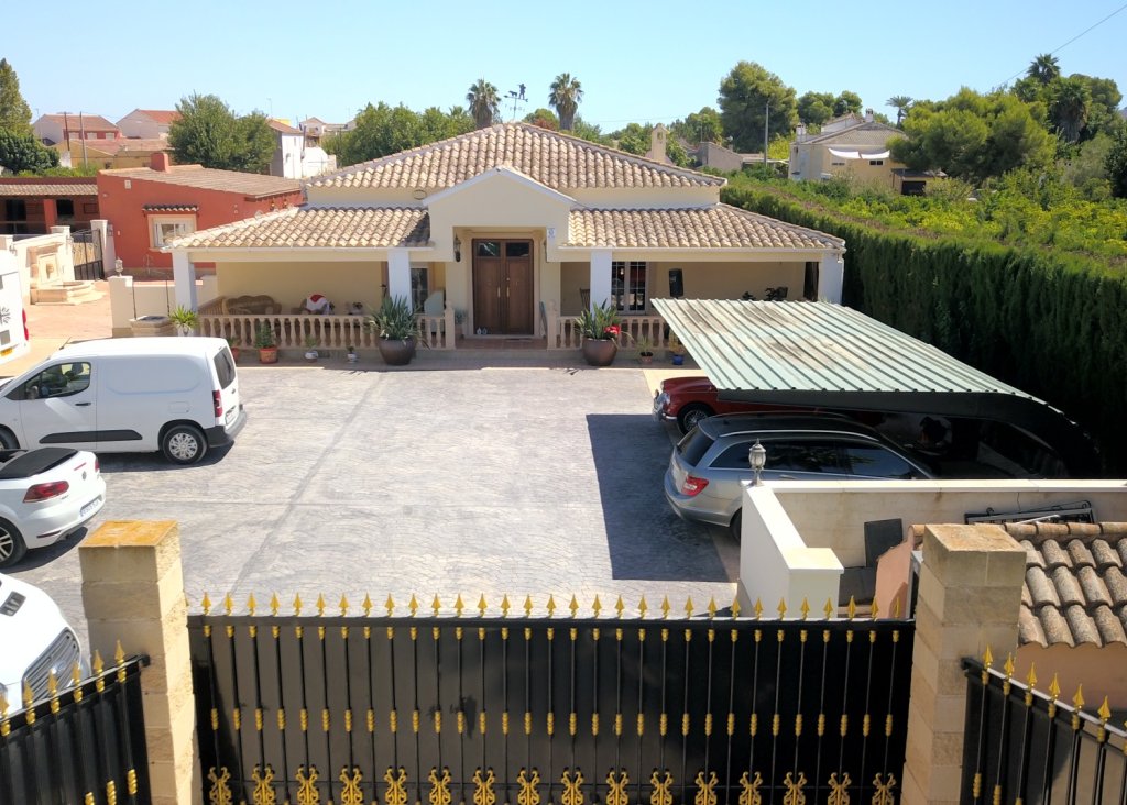 Sale - Finca / Country Property - Heredades - Heredades - Country