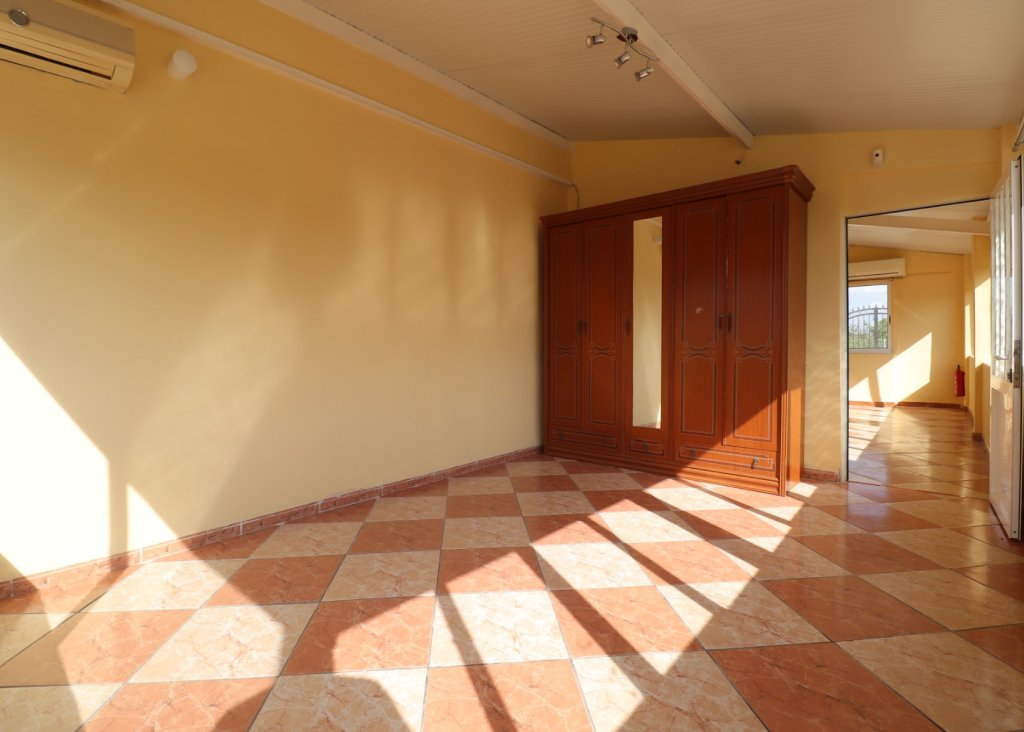 Sale - Finca / Country Property - Heredades - Heredades - Country