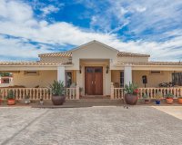 Sale - Finca / Country Property - Heredades
