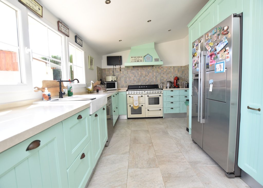 Sale - Finca / Country Property - Heredades