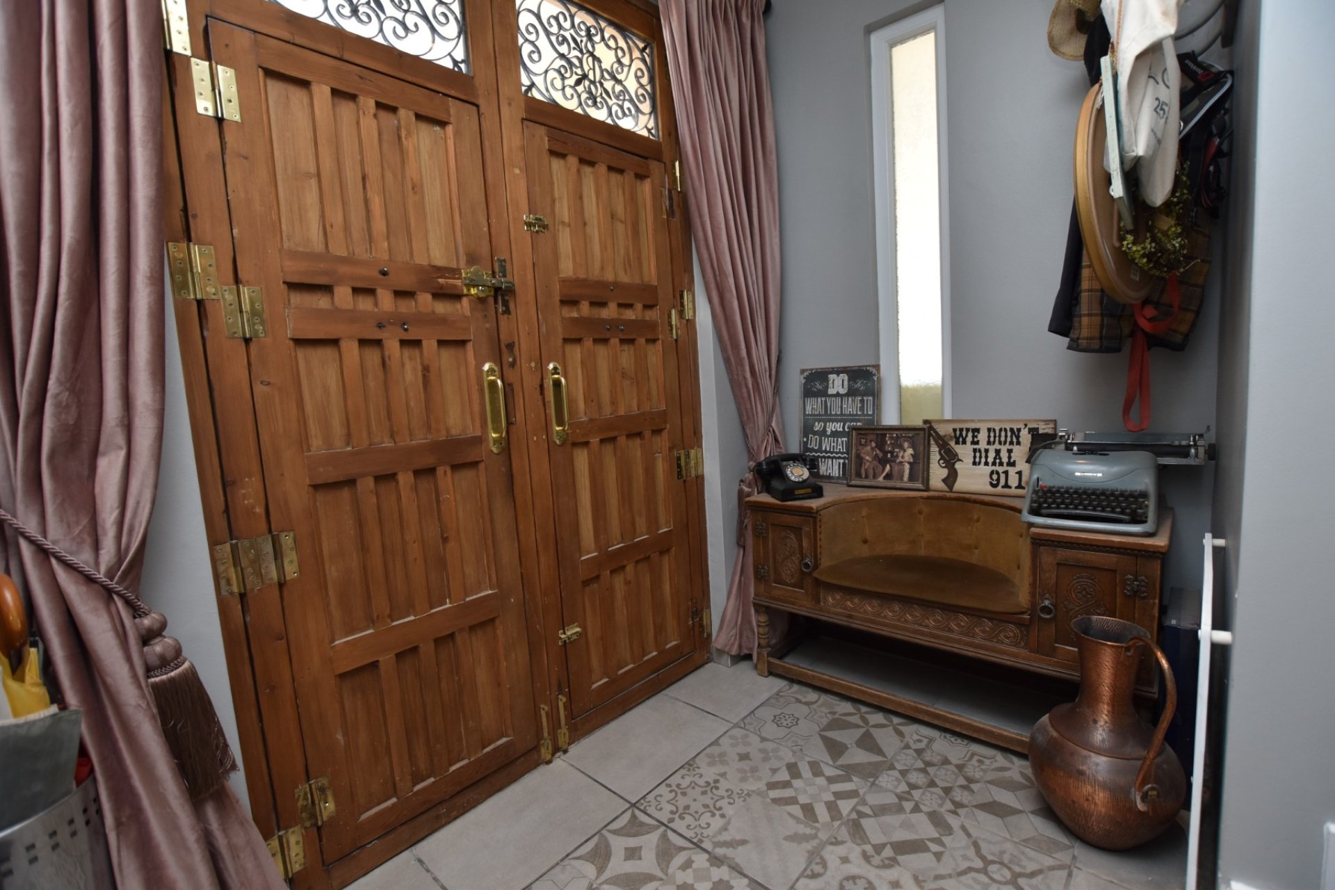 Sale - Finca / Country Property - Heredades