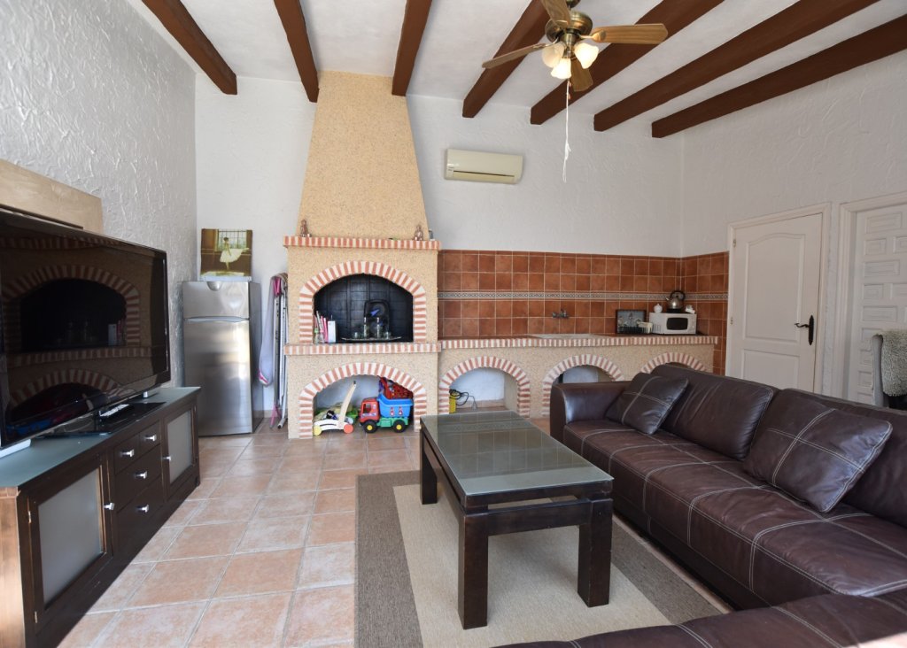 Sale - Finca / Country Property - Heredades