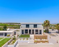Sale - Finca / Country Property - Los Montesinos - La Herrada
