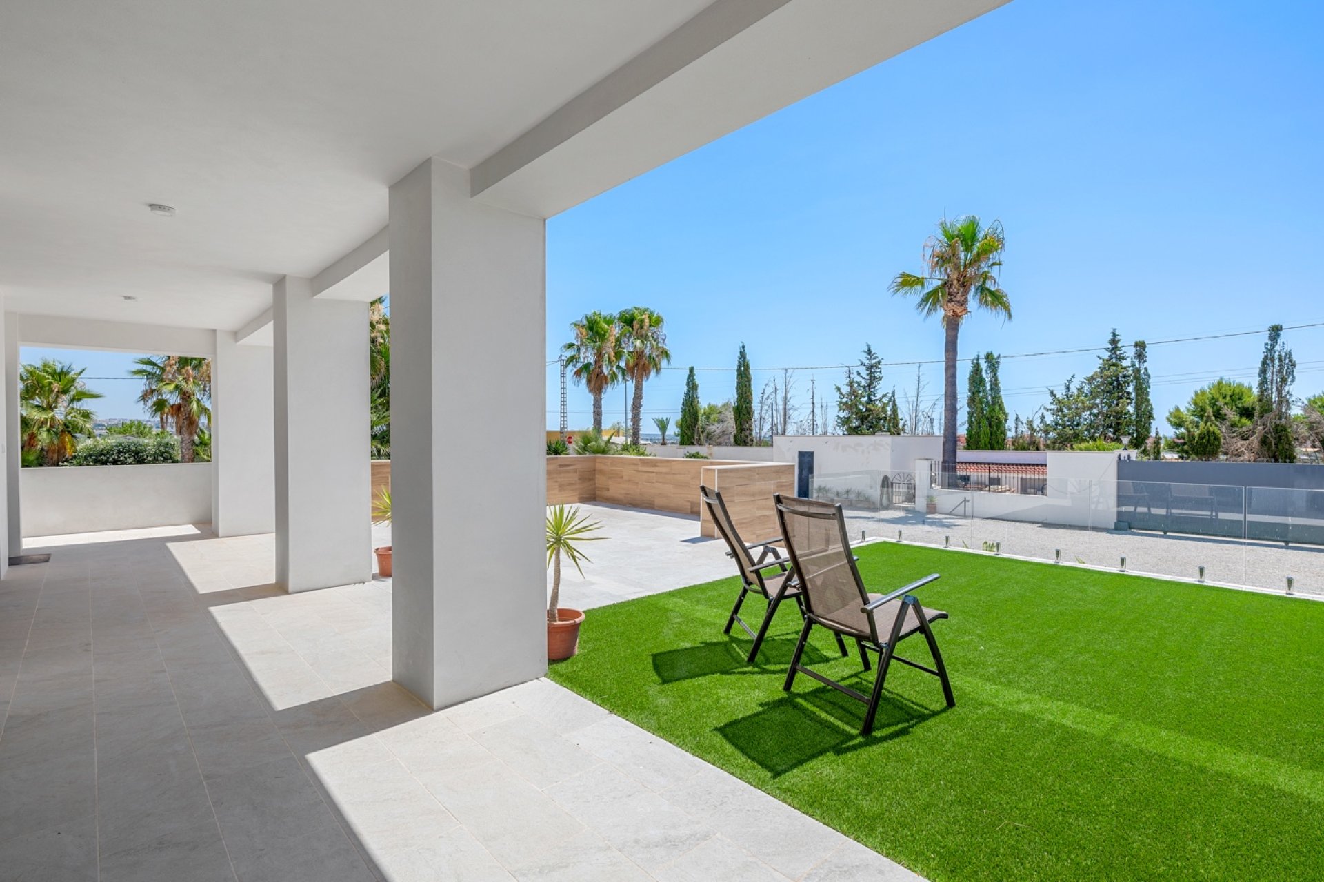 Sale - Finca / Country Property - Los Montesinos - La Herrada