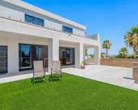 Sale - Finca / Country Property - Los Montesinos - La Herrada