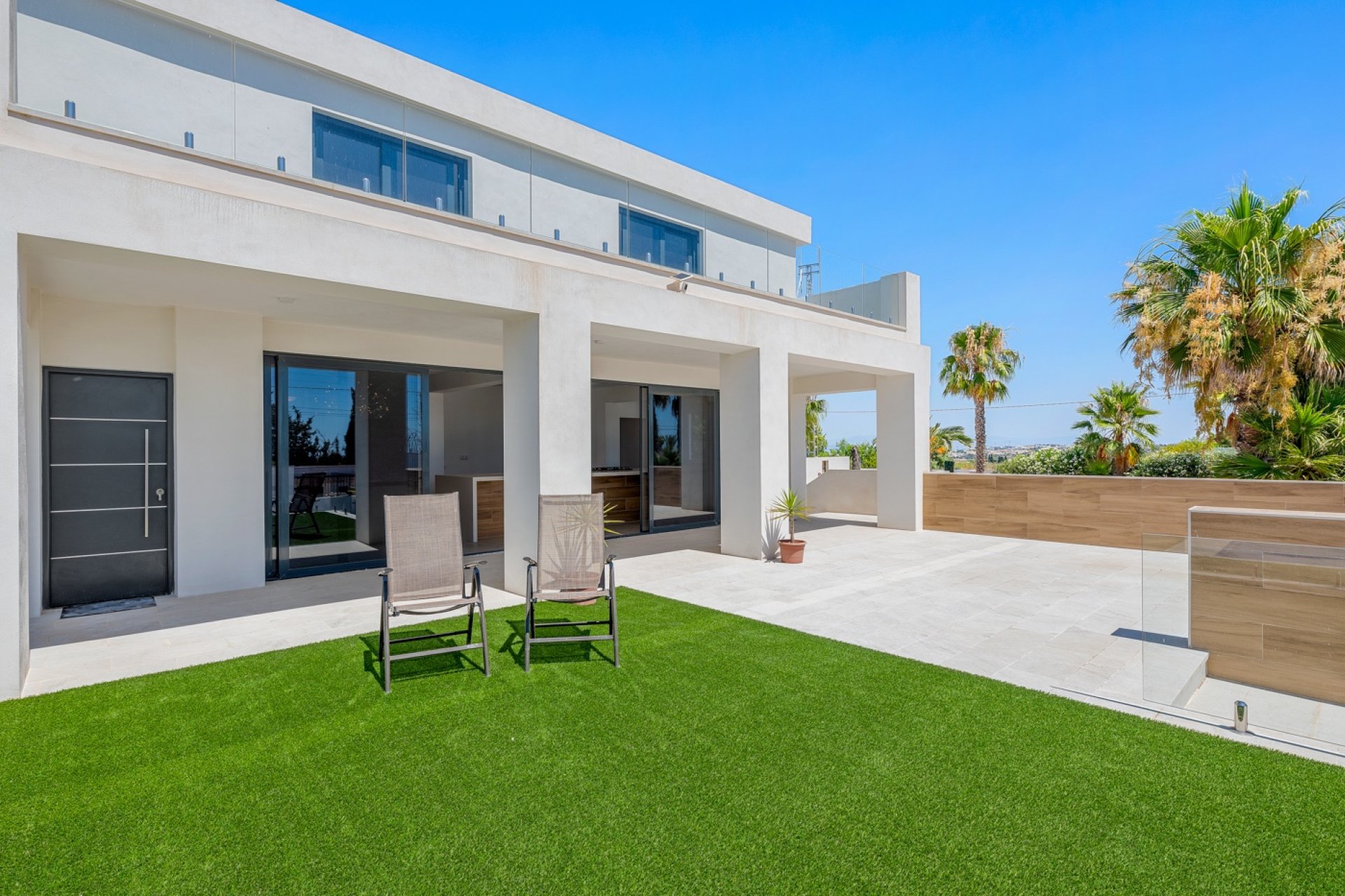 Sale - Finca / Country Property - Los Montesinos - La Herrada