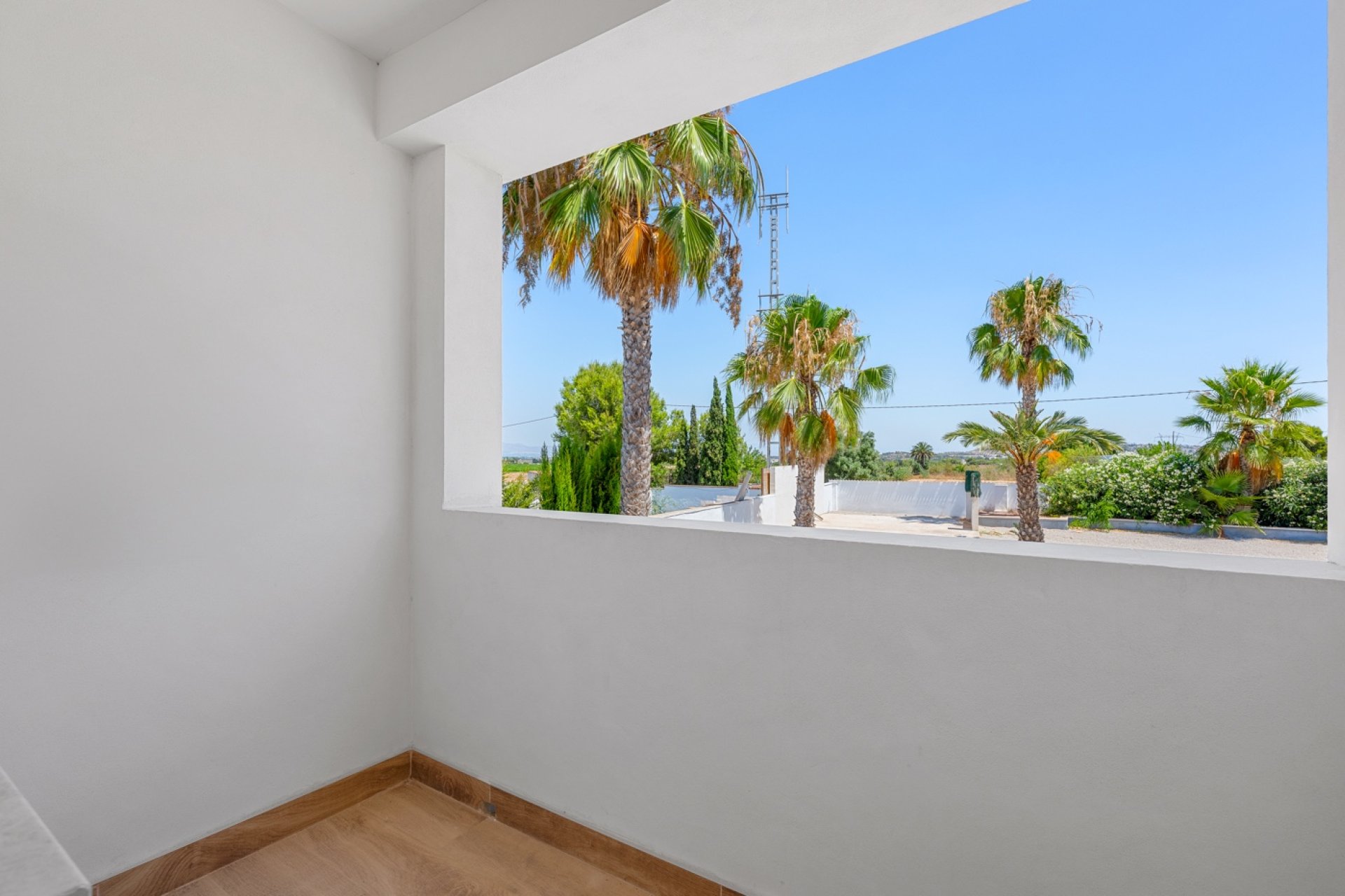 Sale - Finca / Country Property - Los Montesinos - La Herrada