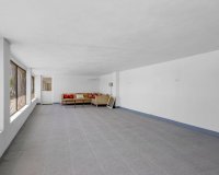 Sale - Finca / Country Property - Los Montesinos - La Herrada