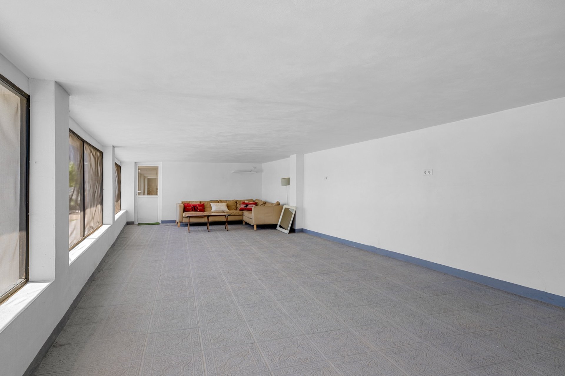Sale - Finca / Country Property - Los Montesinos - La Herrada