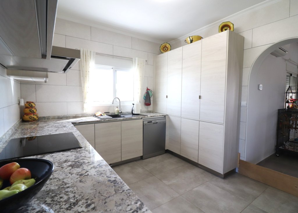 Sale - Finca / Country Property - Orihuela - La Campaneta