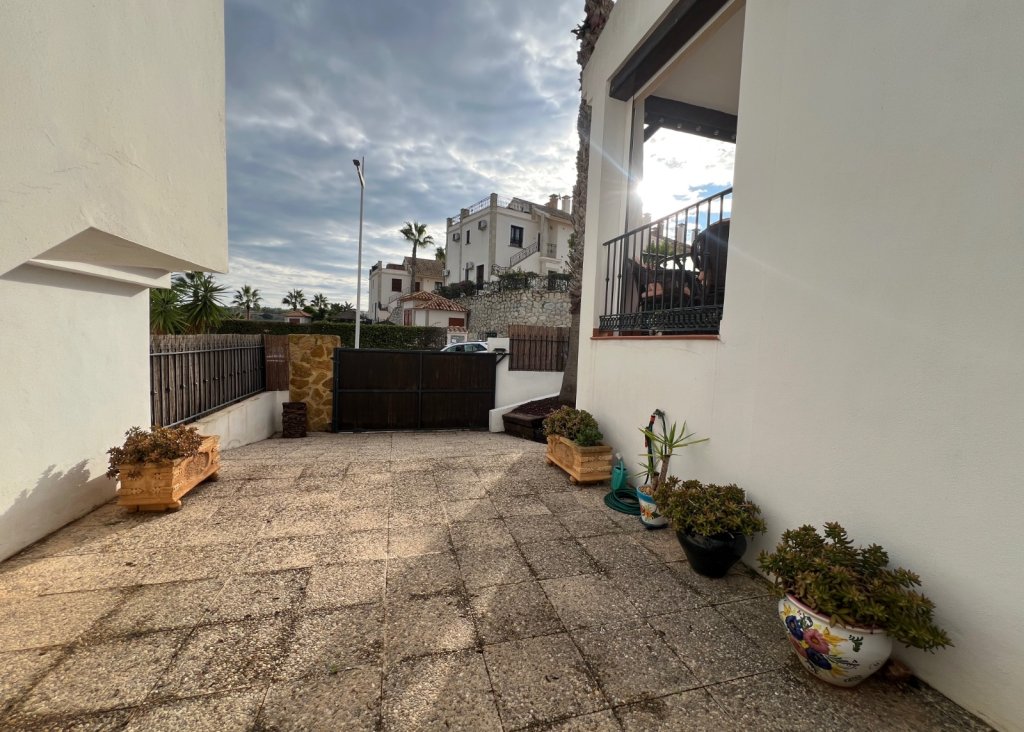 Sale - Link-Detached House - Algorfa - La Finca Golf Resort